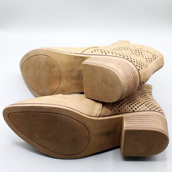 Madden Girl Perforated Brown Booties Size 8M - Picture 7 of 8